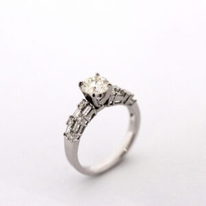 PLATINUM RING WITH BAGUETTE AND ROUND DIAMONDS #8014