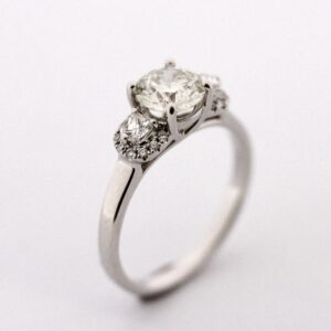 18CT WHITE GOLD DIAMOND TRILOGY RING #3790