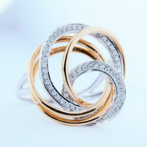 18CT ROSE AND WHITE GOLD DIAMOND RING #3271
